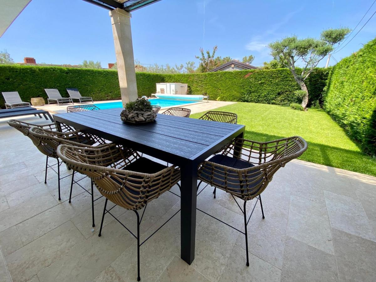 Villa Divina With Private Heated Pool Pula Exterior photo